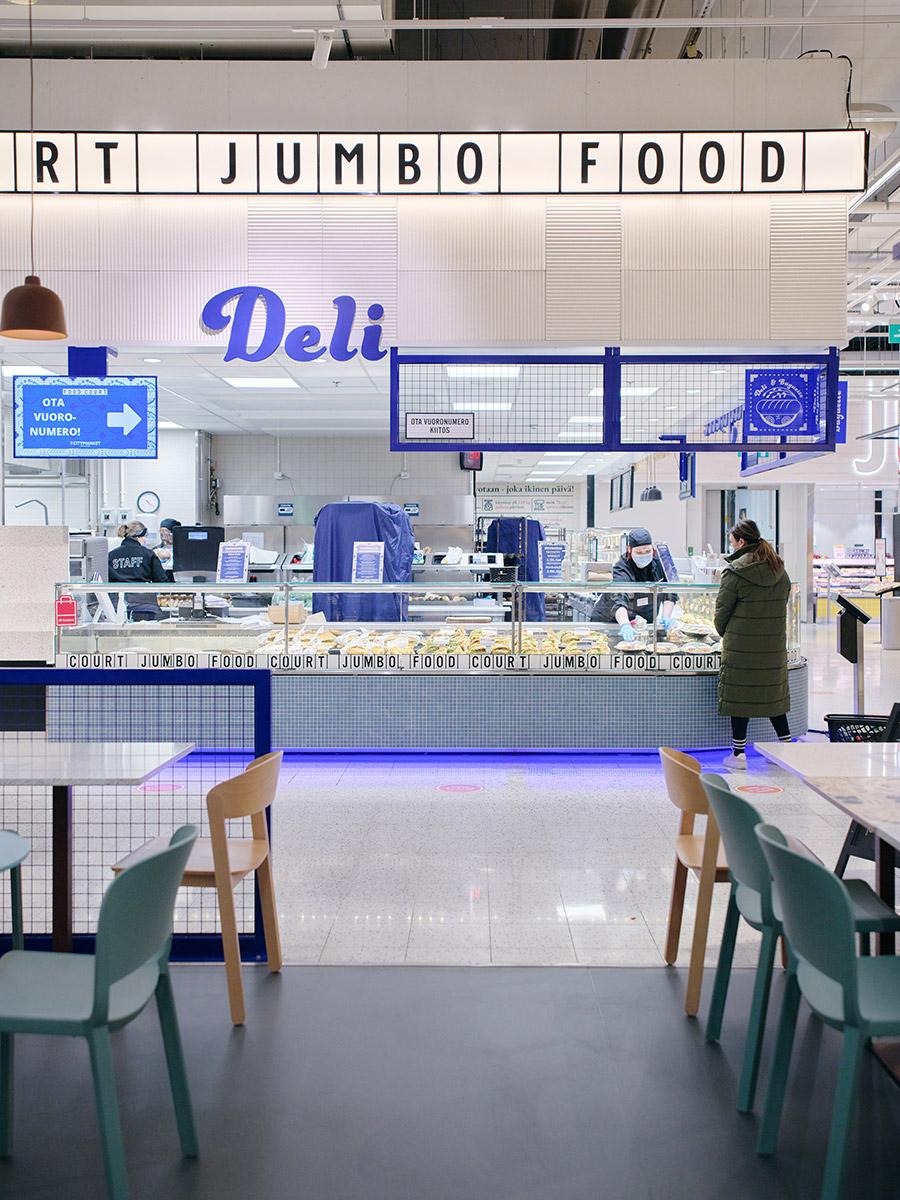 Rune & Berg Designin suunnittelema Food Court Jumbon K-Citymarketissa