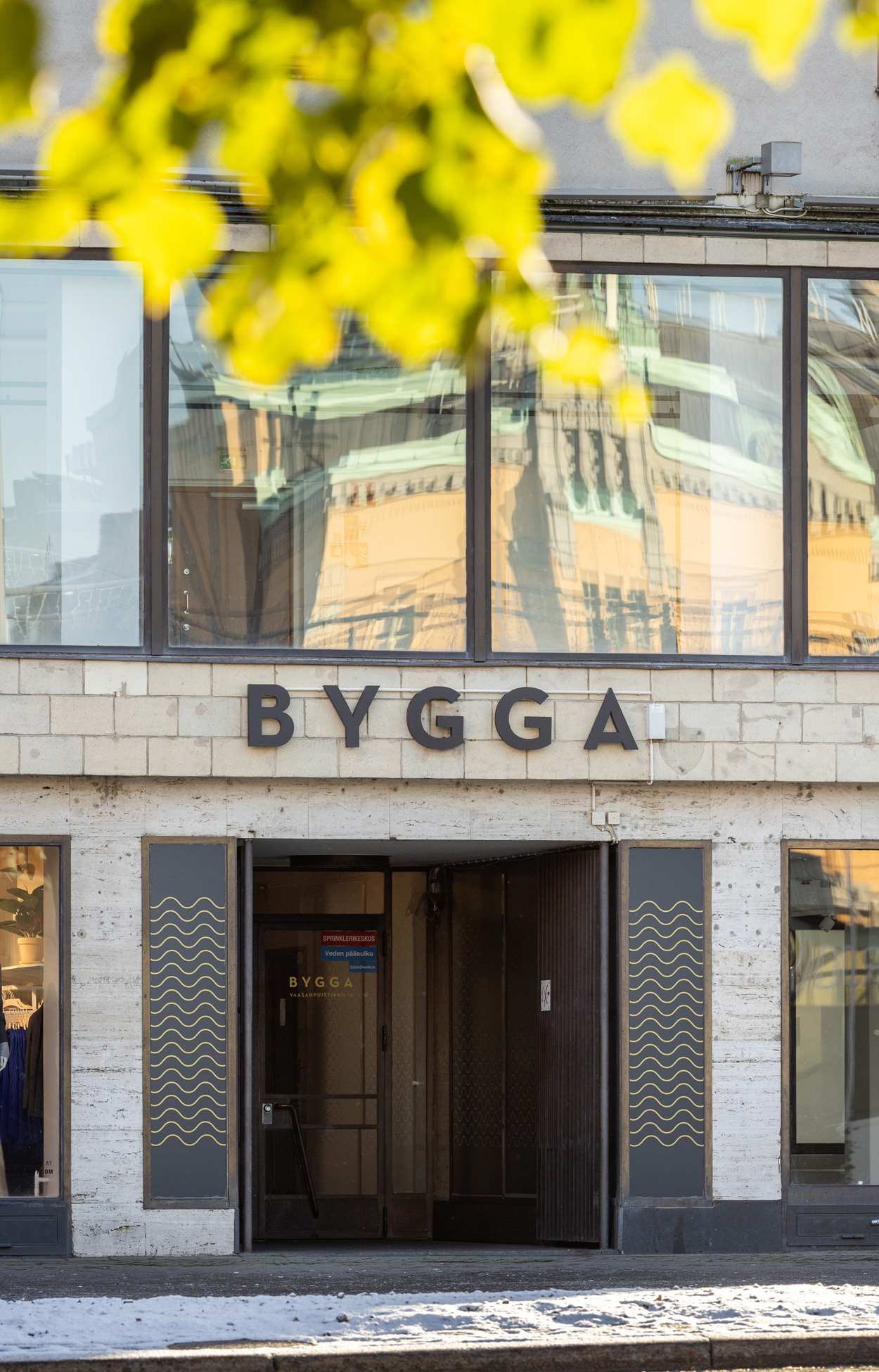 Rune & Berg Designin suunnittelema Bygga kiinteistokehitys sisäänkäynti
