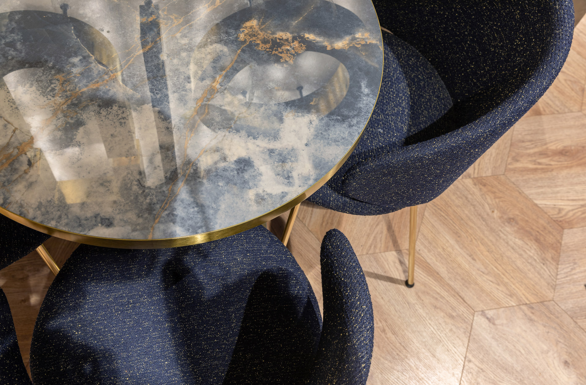 Rune & Berg Designin suunnittelema kahvila Hugo palveluympäristön tekstuurit