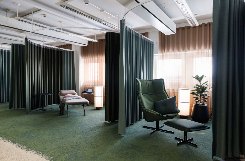 Rune & Berg Designin suunnittelema Relex työympäristön restoratiivinen tila