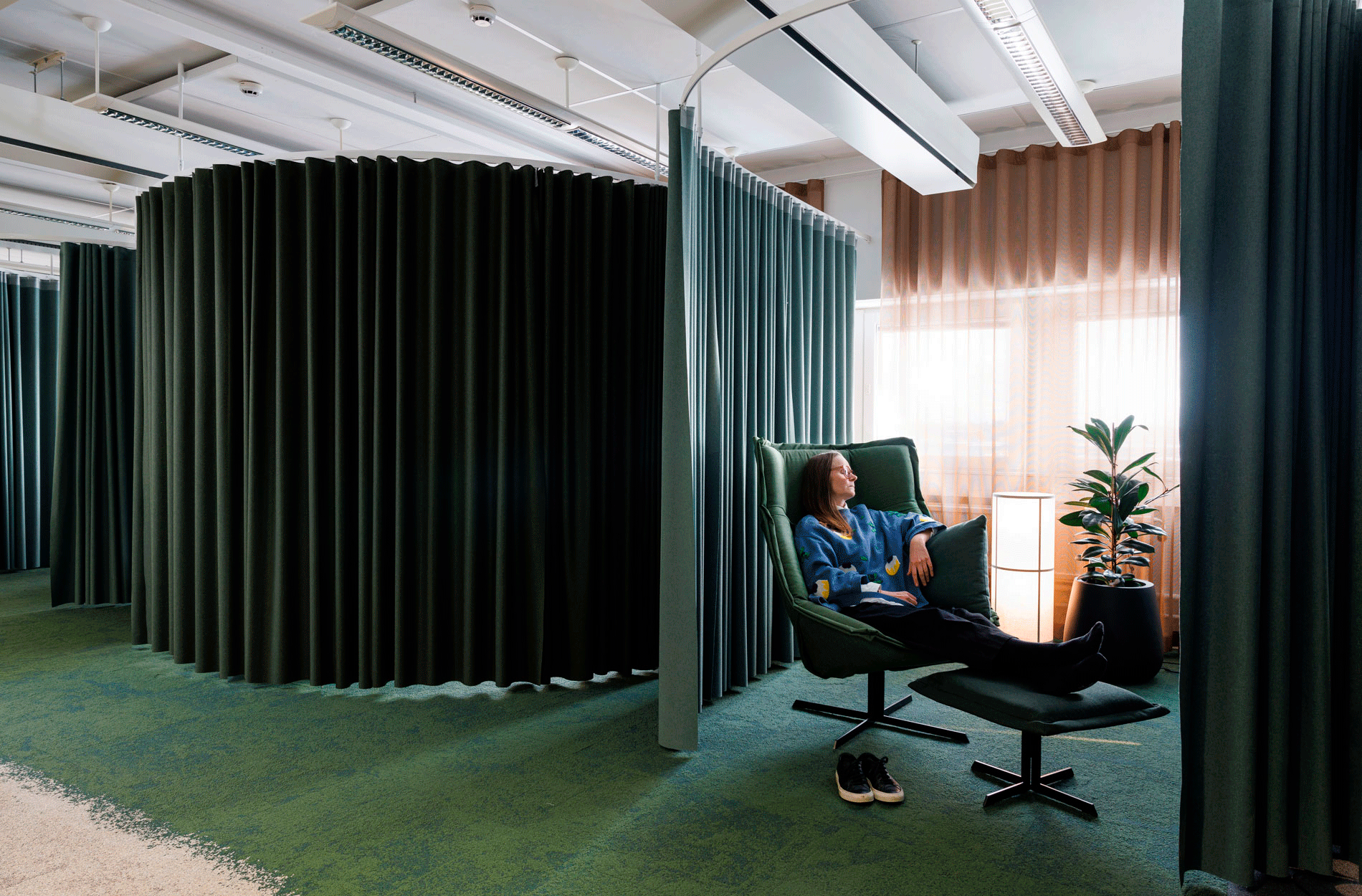 Rune & Berg Designin suunnittelema Relex työympäristön restoratiivinen tila