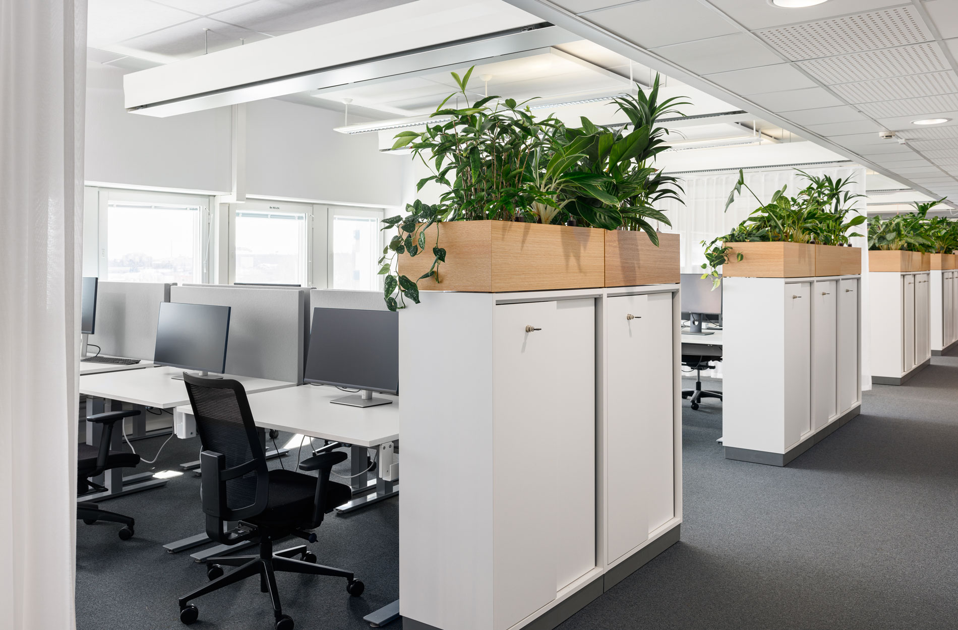 Rune & Berg Designin suunnittelema Relex työympäristön työtila
