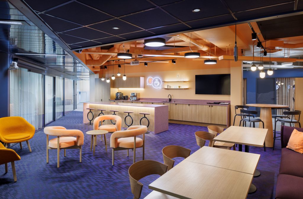 Rune & Berg Designin suunnittelema Voyantic työympäristö