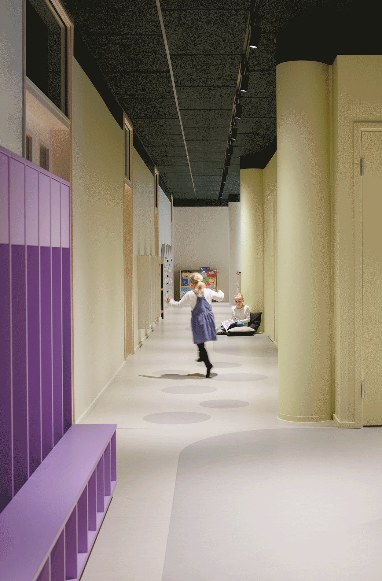 Rune & Berg Designin suunnittelema kansainvälisen yrityksen päiväkoti.