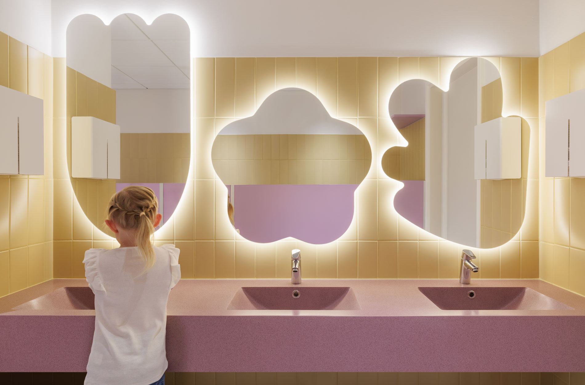 Rune & Berg Designin suunnittelema kansainvälisen yrityksen päiväkoti.