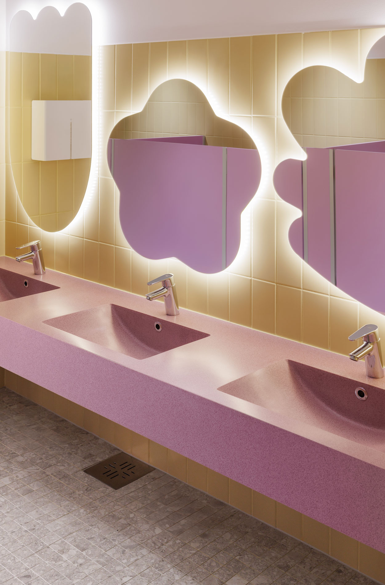 Rune & Berg Designin suunnittelema kansainvälisen yrityksen päiväkoti.