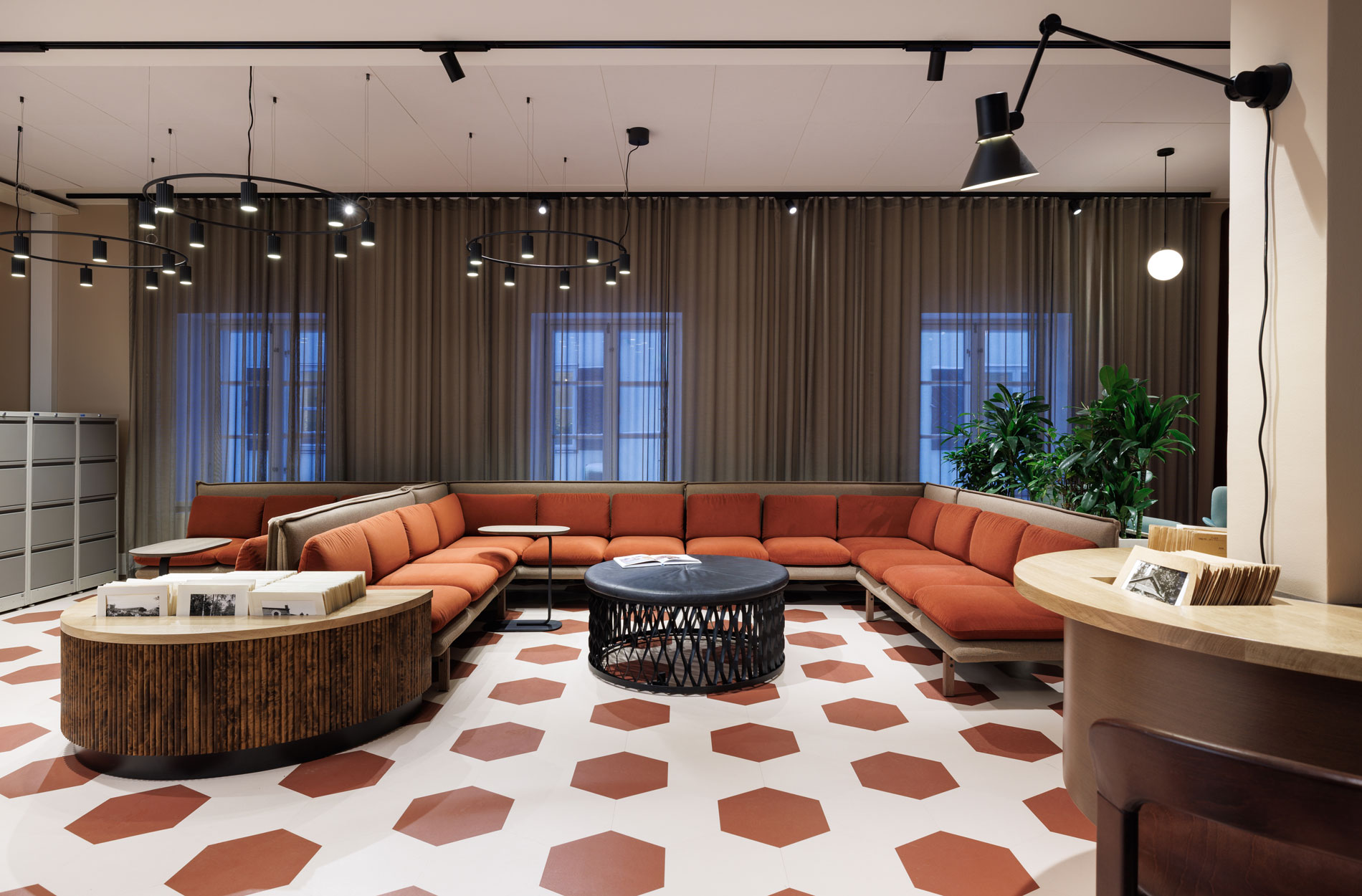 Rune & Berg Designin suunnittelemat Helsingin Kaupunginmuseon asiakasilat.