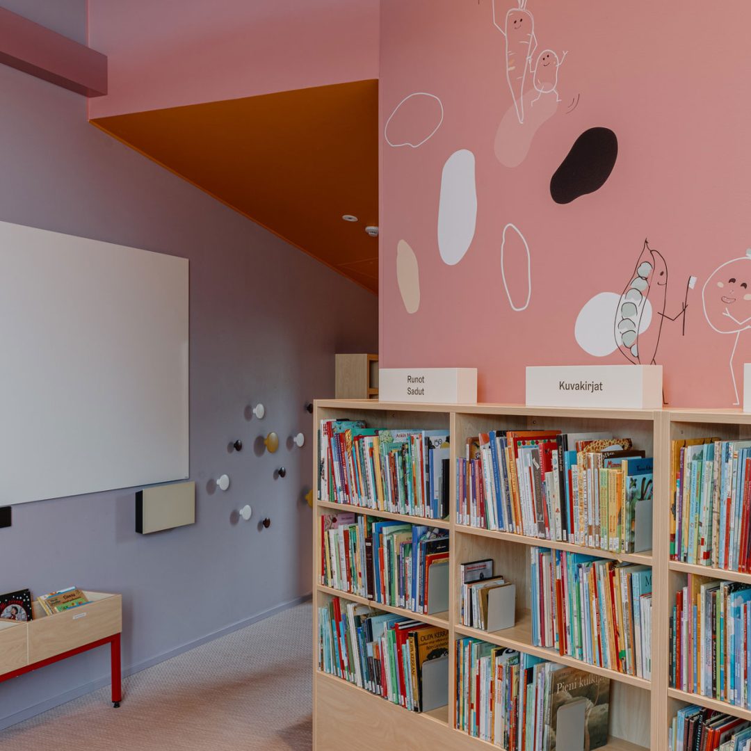 Rune & Berg Designin suunnittelema Herttoniemen Kirjaston lastentila
