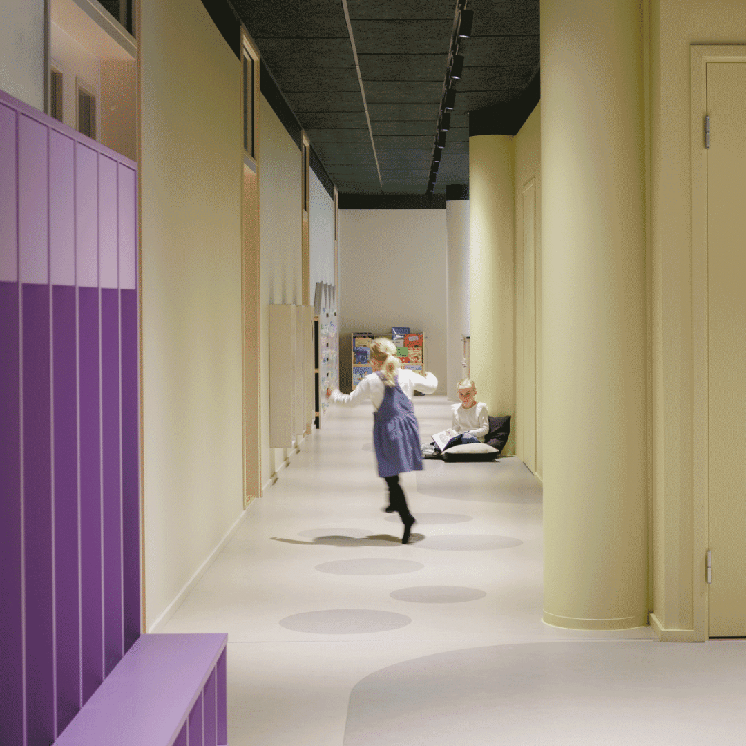 Rune & Berg Designin suunnittelema kansainvälisen yrityksen päiväkoti.